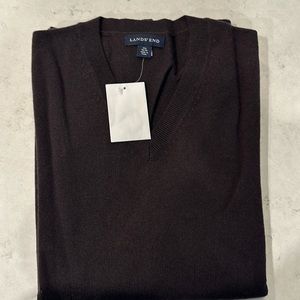 Lands End 100% cashmere men’s crewneck sweater in rich Brown